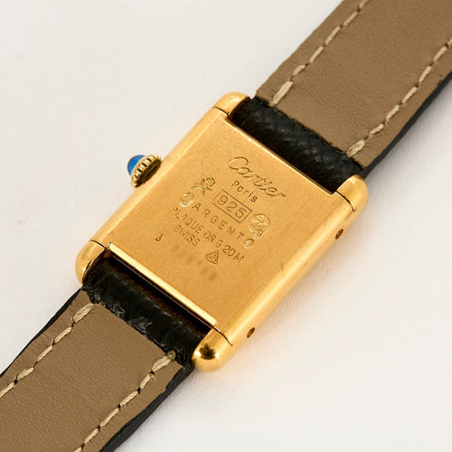 Montre CARTIER - Montre Tank Must argent plaqué or cadran laqué bordeaux 58 Facettes