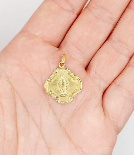 Pendentif Médaille religieuse or jaune 58 Facettes A05519