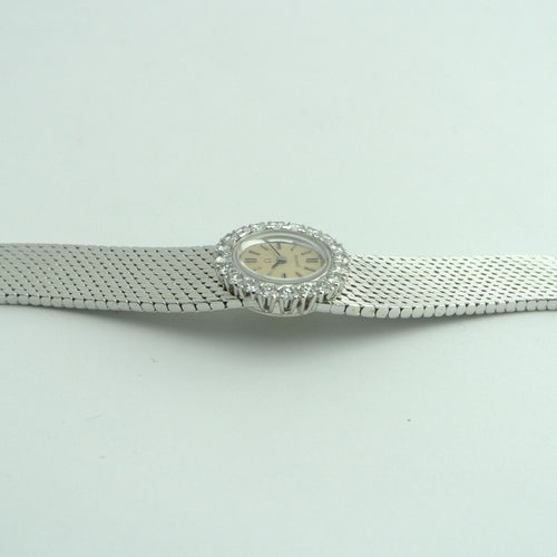 Montre Montre Omega asymétrique en or blanc 18 carats avec diamants 58 Facettes