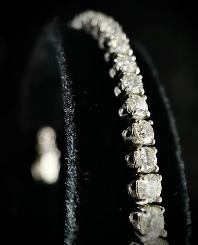 Bracelet Bracelet rivière or blanc diamants 5,40 carats 58 Facettes