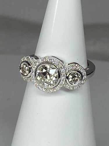 Bague 52 Bague de fiançailles, diamants 58 Facettes AB48