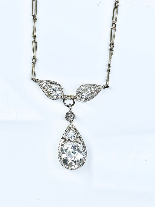 Collier Collier pendentif en or blanc 18 carats et diamants, vers 1910/1920 58 Facettes AB326