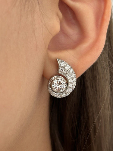 Boucles d'oreilles Paire de clips d'oreilles Art Déco "Coquillages" 58 Facettes