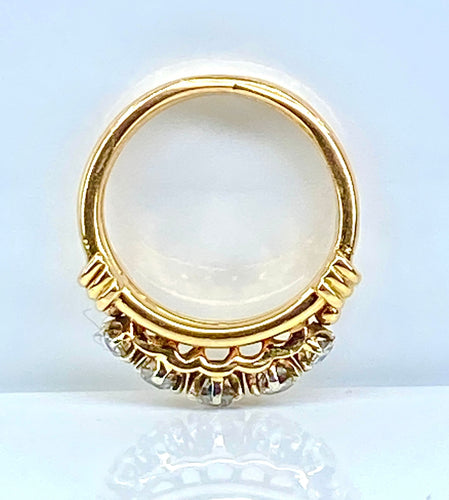 Bague 46 Bague en or jaune et 5 diamants 58 Facettes AB559