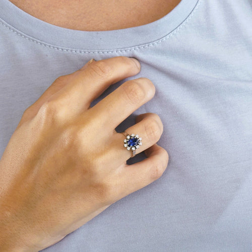 Bague 49 Bague marguerite en or et platine saphir diamants 58 Facettes