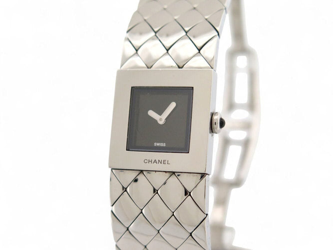Montre vintage montre CHANEL matelasse h0009 19mm en acier quartz lady 58 Facettes 271264