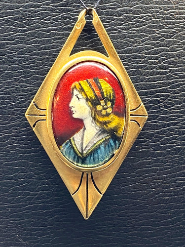 Pendentif Pendentif en or jaune 18 carats, profil de femme en émail de limoges 58 Facettes A 321