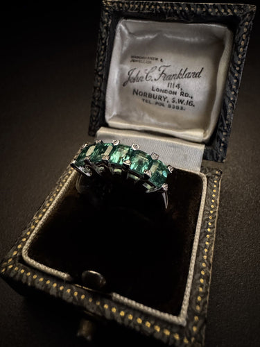 Bague 54 Bague - anneau avec émeraudes et diamants 58 Facettes