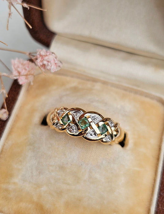 Anillo vintage de esmeralda en oro amarillo