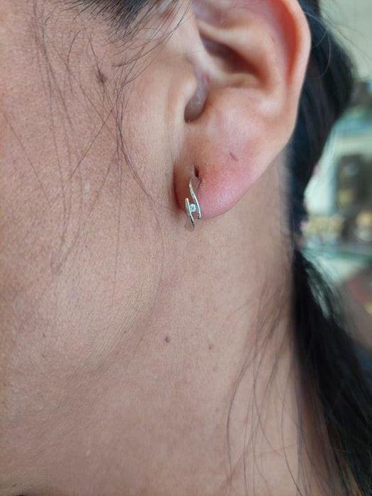 Boucles d'oreilles Boucles d'oreilles modernes diamants 58 Facettes 085041