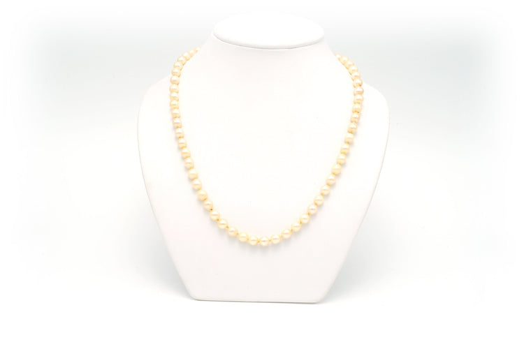 Collier Collier Années 70 en or blanc 18 carats, perles et rubis 58 Facettes B278