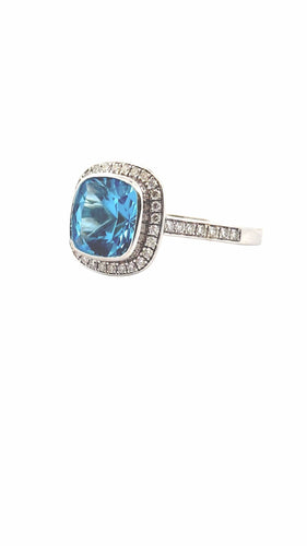 Bague 53 Bague en or blanc topaze bleue et diamants 58 Facettes