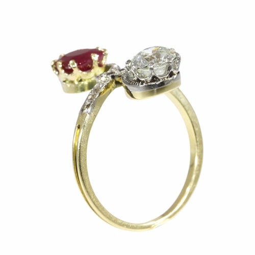 Bague 53 Circa 1900 Art Nouveau Toi et Moi ring with diamond, ruby, antique sparkle 58 Facettes 25317-0120