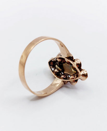 Bague 53.5 Bague marquise antique en or rose 18k ornée de grenats sur paillons 58 Facettes A06484