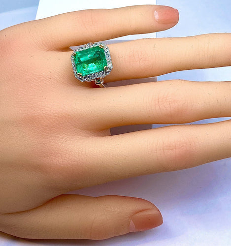 Bague 51 Bague émeraude 5,32 carats et diamants 58 Facettes AB303