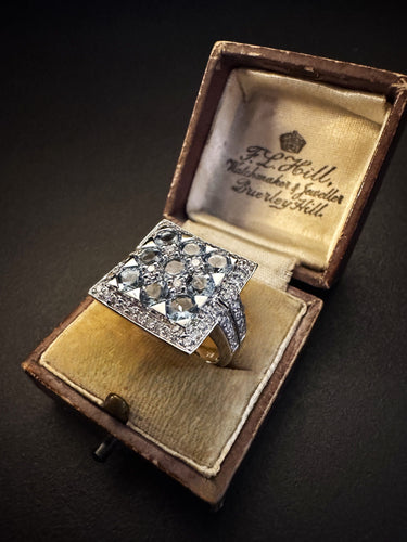 Bague 54 Bague en or blanc avec aigues-marines et diamants 58 Facettes