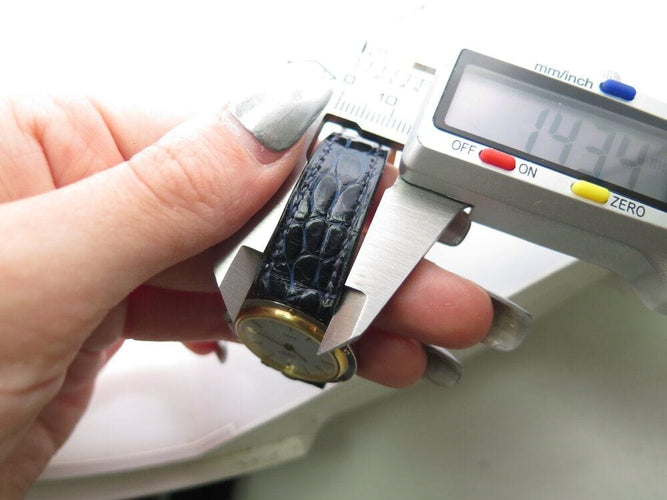 Montre vintage montre HERMES clipper 26 mm en or 18k et acier quartz  lady 58 Facettes 268714