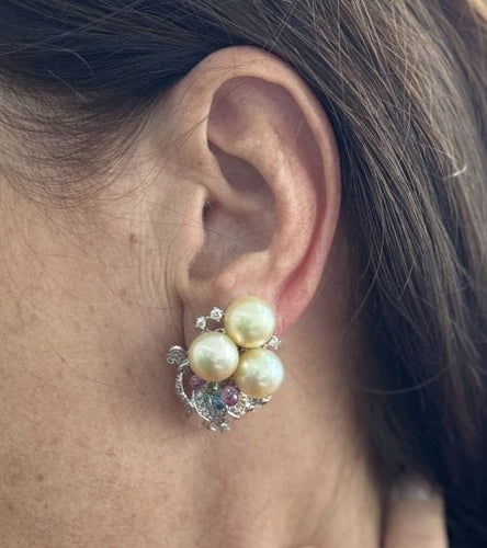 Boucles d'oreilles Boucles d'oreilles perles pierres de couleur et diamants 58 Facettes 30438