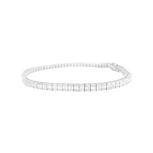 Bracelet Bracelet ligne, or blanc et diamants taille baguette. 58 Facettes 34841