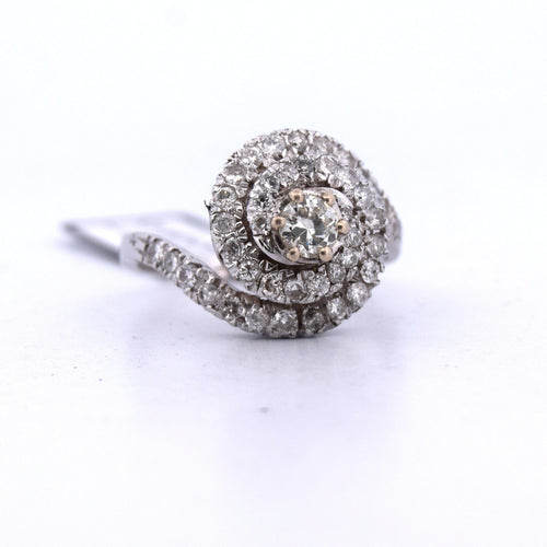 Bague 59 Bague ancienne en or 18 carats sertie de diamants 58 Facettes