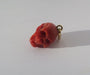 Pendentif Pendentif XIXe Memento Mori crâne corail 58 Facettes