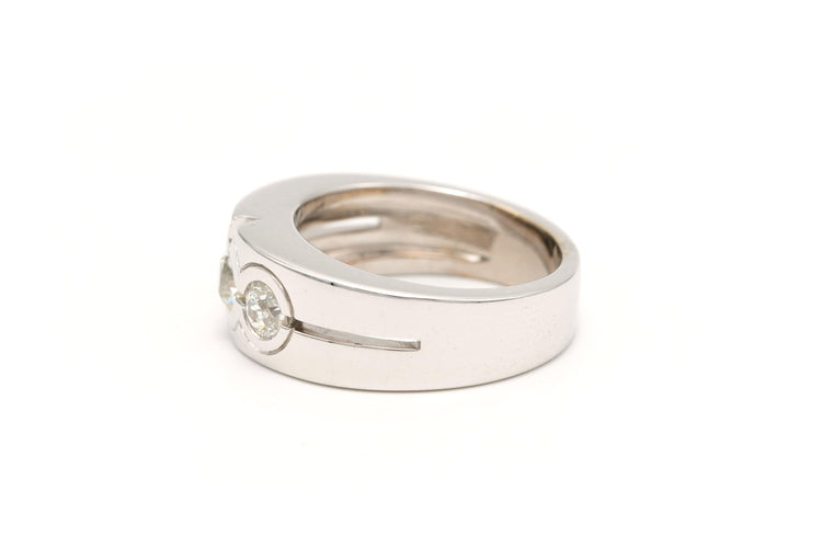 Bague 53 Bague Années 50 en or blanc sertie de diamants 58 Facettes 19335