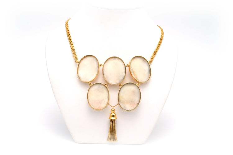 Collier Collier Napoléon III en or jaune et camée coquillage 58 Facettes 21527-2