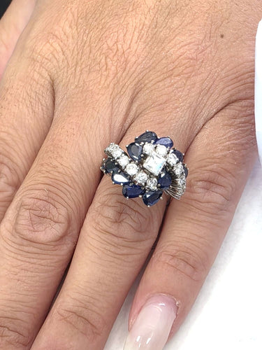 Bague 56 Bague en or blanc 18 carats avec saphirs et diamants 58 Facettes