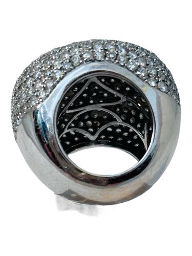 Bague Bague en or blanc et pavage en diamants 58 Facettes 258990