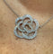 Collier Collier en or blanc et diamants motif pétale de rose 58 Facettes