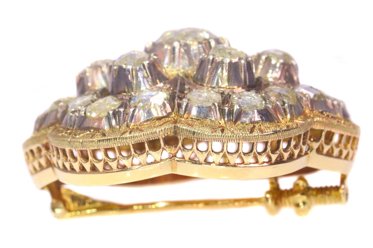 Broche Un murmure d'histoire : broche en diamant victorienne 58 Facettes 21272-0489