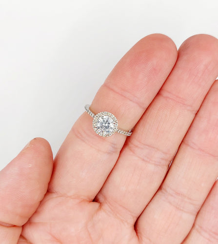 Bague solitaire or blanc, diamant 0,98 carat et certifcat AIG 58 Facettes A06225