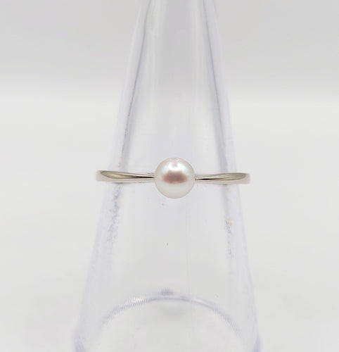 Bague 56.5 Bague Art Déco or blanc ornée d'une perle 58 Facettes A05394