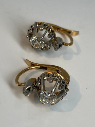Boucles d'oreilles Boucles d’oreilles en or 18ct dites dormeuses en diamants vers 1900 58 Facettes