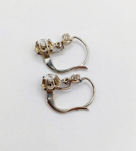 Boucles d'oreilles Dormeuses Art Déco or blanc, diamants taille brillants 58 Facettes A05861