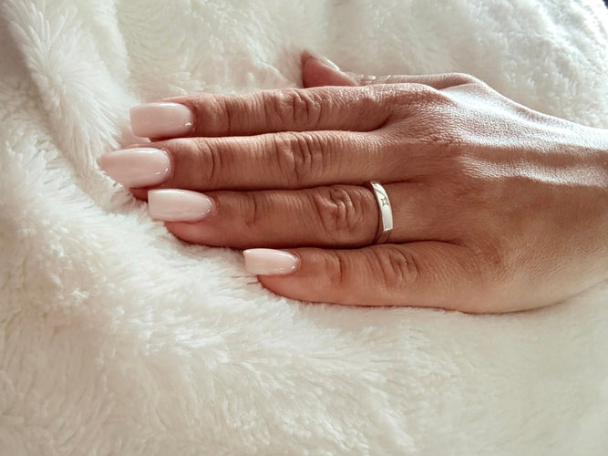 Bague 58 MAUBOUSSIN -  bague bandeau en or blanc 58 Facettes