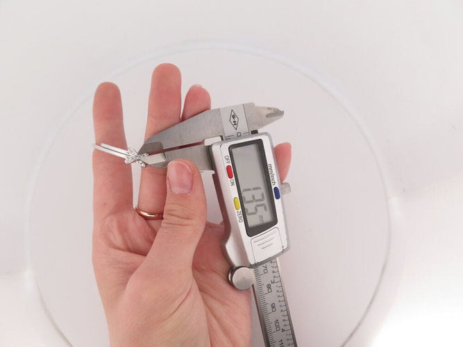 Bracelet bracelet CHAUMET jonc jeux de liens en or blanc 18k 13.4gr diamants 58 Facettes 265471