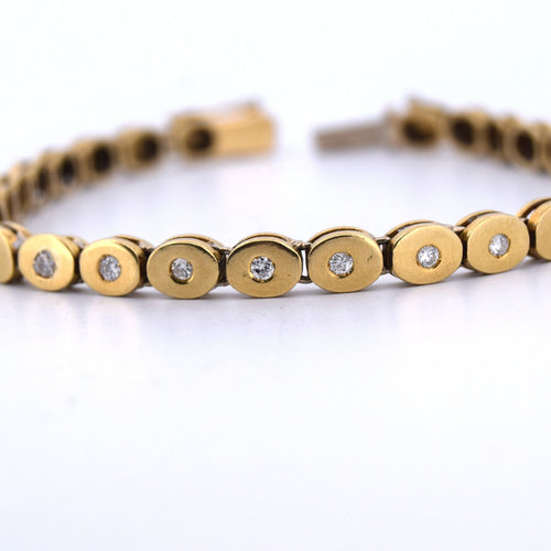 Bracelet Bracelet en or jaune avec diamants 58 Facettes