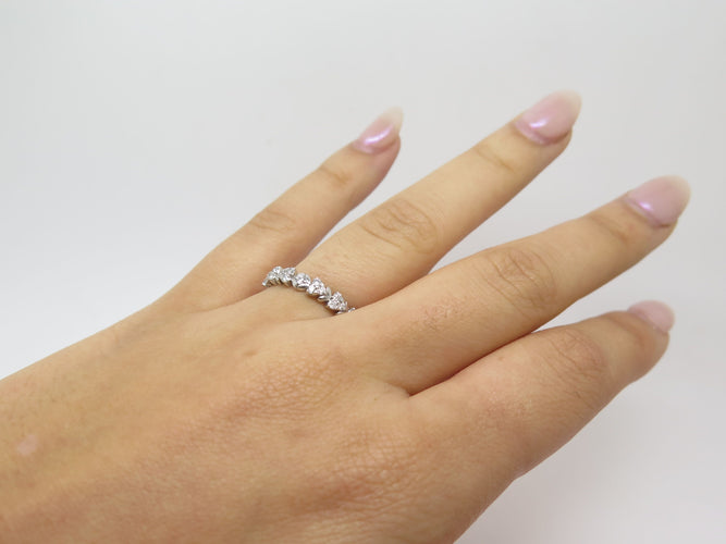 Bague 53 Alliance en or blanc et diamants 58 Facettes