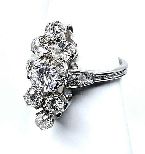 Диамантен пръстен маркиза