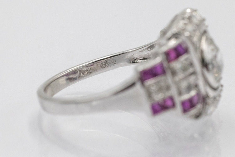 Bague 54 Bague Art Déco géométrique en or blanc 14k avec diamants et rubis 58 Facettes 11204