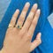 Bague 54 Bague en or jaune, saphir et diamants 58 Facettes