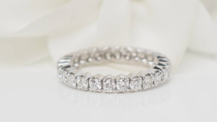 Bague Alliance américaine en or blanc et diamants 1,30ct 58 Facettes