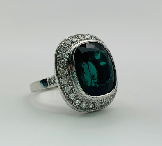 Bague 55 Bague en platine avec diamants et tourmaline naturelle 58 Facettes 50248