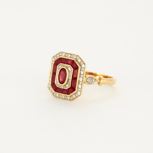 Ruby and diamond ring in yellow gold