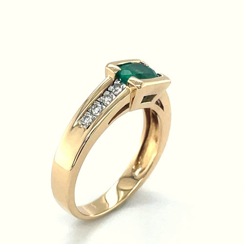 Prsten 54 Prsten od žutog zlata, ovalni smaragd i dijamanti 58 Facettes 7141