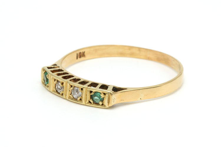 Bague 61 Bague contemporaine en or jaune 18 carats sertie d'émeraudes et de diamants 58 Facettes B332