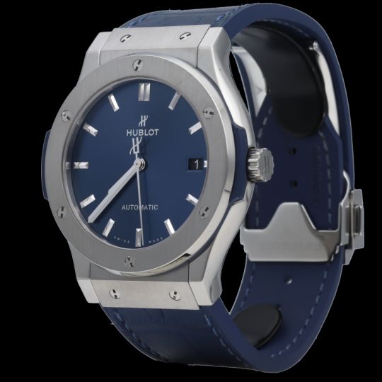 Hublot Classic Fusion Titanblaue Uhr