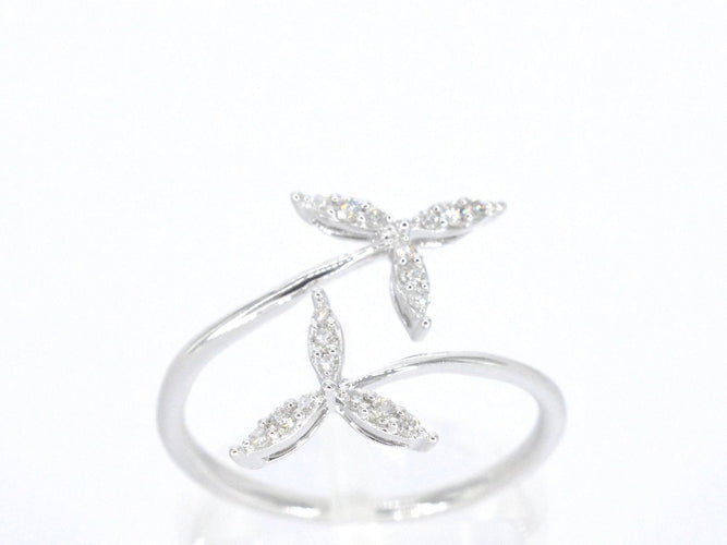 Bague 54 Bague en or blanc avec diamants 58 Facettes 2334