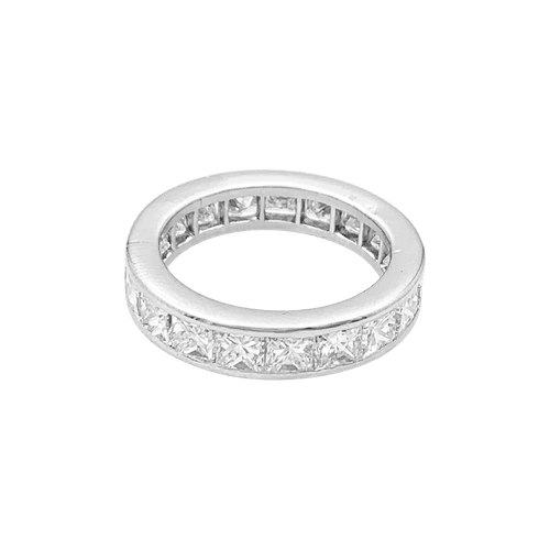 Bague 51 Alliance tour complet, platine, diamants princesse. 58 Facettes 34606